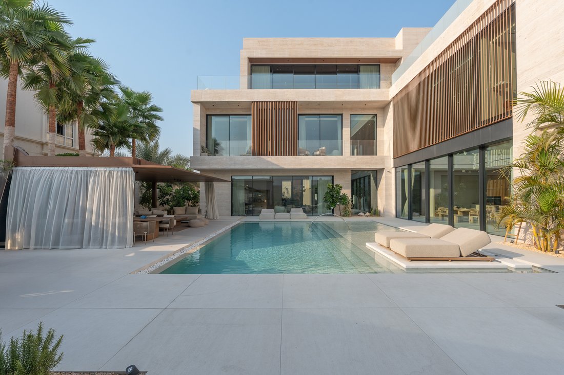Villa in Umm Suqeim, Dubai, United Arab Emirates 1 - 18631992
