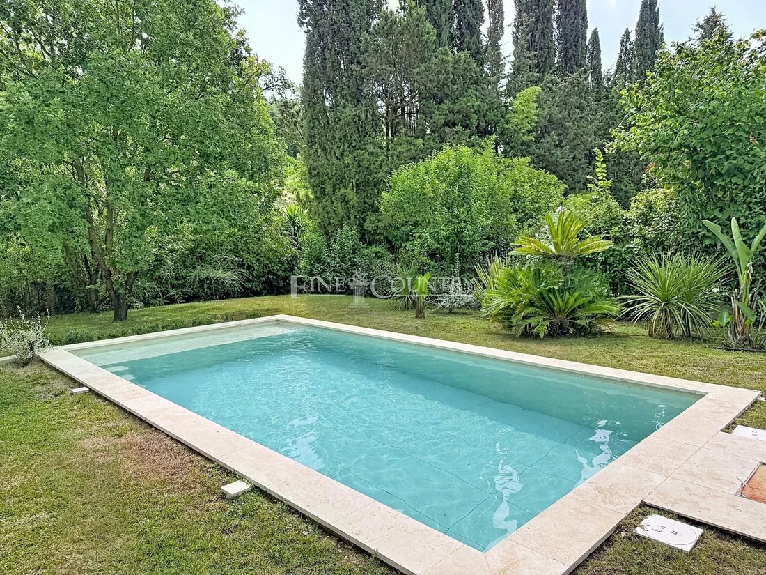 Villa in Mougins, Provence-Alpes-Côte d'Azur, France 2 - 18632119