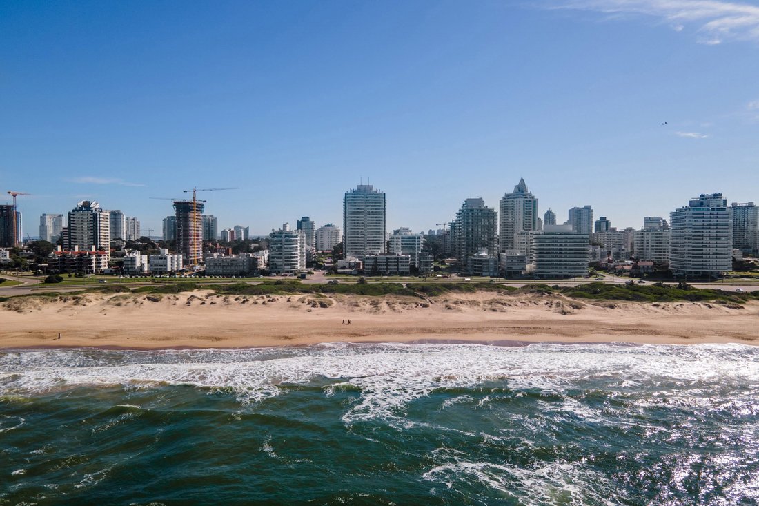 Apartment in Punta del Este, Maldonado Department, Uruguay 1 - 18631943