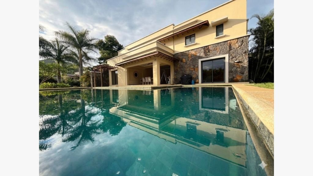 Villa in La Preneuse, Rivière Noire District, Mauritius 2 - 18190144