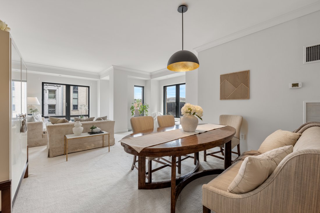 Condo in Boston, Massachusetts, United States 1 - 18632048