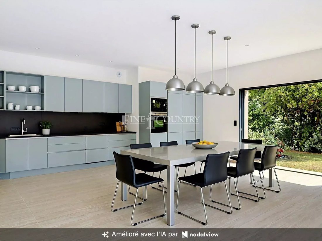 Villa in Mougins, Provence-Alpes-Côte d'Azur, France 3 - 18632119