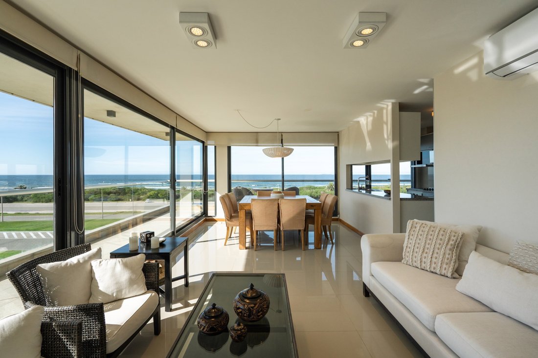 Apartment in Punta del Este, Maldonado Department, Uruguay 4 - 18631943