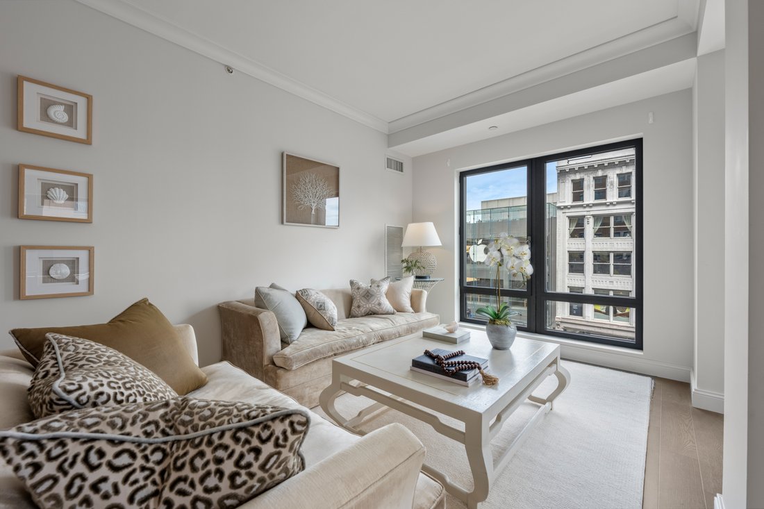 Condo in Boston, Massachusetts, United States 5 - 18632048
