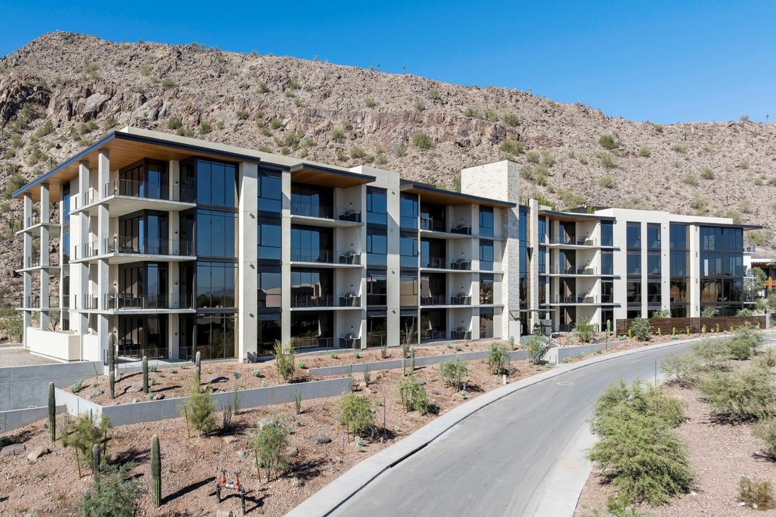 Paradise Valley, Arizona, United States 1 - 16676452