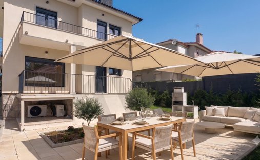 Townhouse in Carcavelos e Parede, Lisbon, Portugal 1