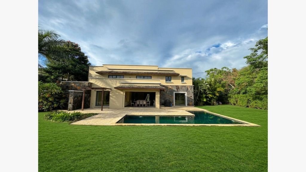Villa in La Preneuse, Rivière Noire District, Mauritius 5 - 18190144