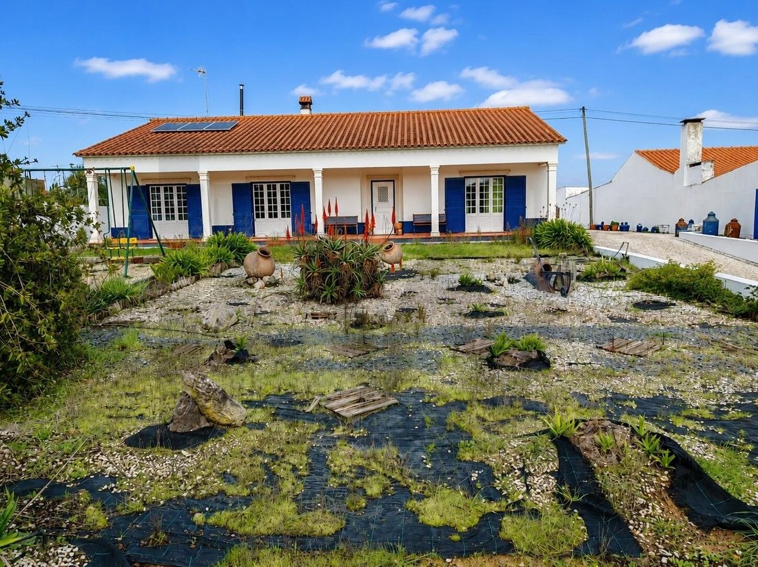 Townhouse in Sao Vicente do Paul e Vale de Figueira, Santarem District, Portugal 1 - 17784202