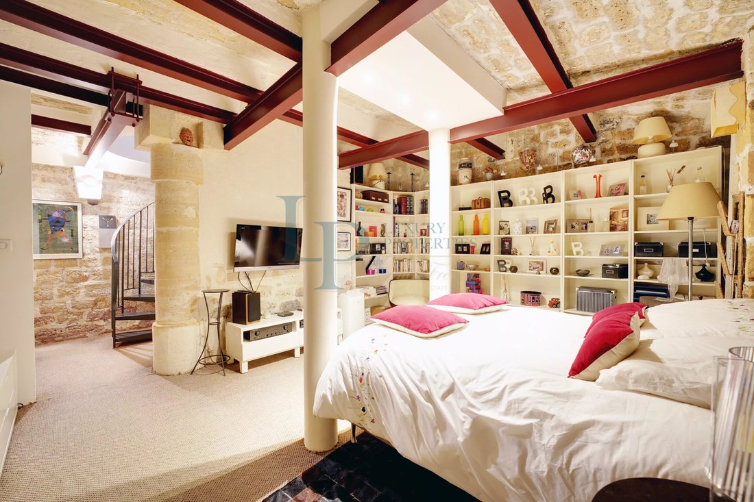 Apartment in Archives, Paris 3e Arrondissement, Paris 4 - 18632105