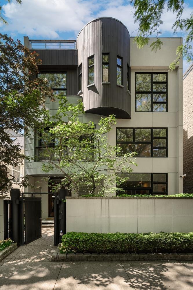 House in Chicago, Illinois, United States 1 - 18632027