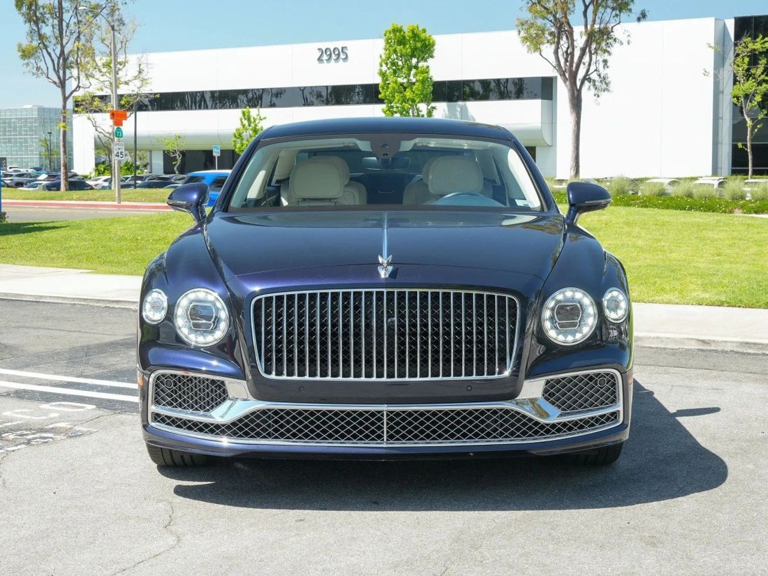 Sedan in Costa Mesa, CA, United States 2 - 17711572