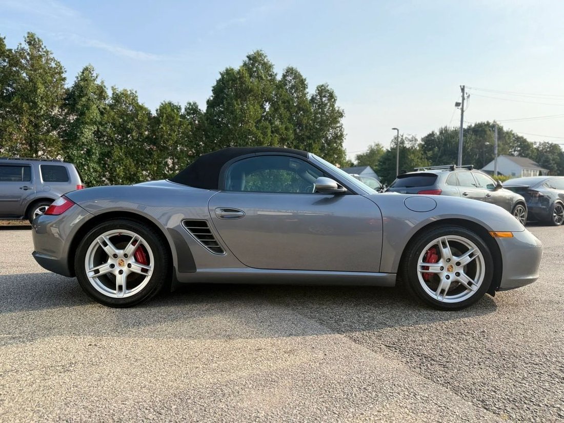 Cabriolet in Weymouth, MA, United States 4 - 18632528