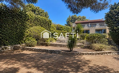 Haus in Bandol, Provence-Alpes-Côte d'Azur, Frankreich 1