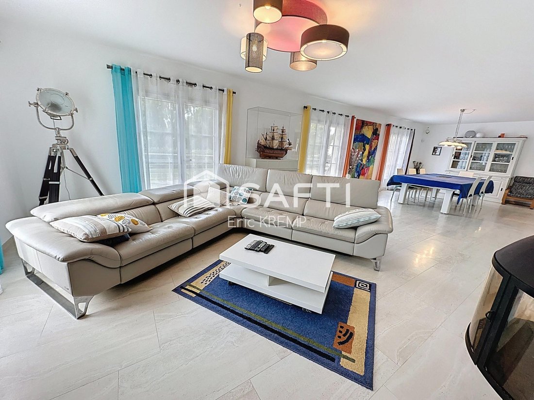 House in Villers-Saint-Frambourg, Villers-Saint-Frambourg-Ognon, France 4 - 18632733
