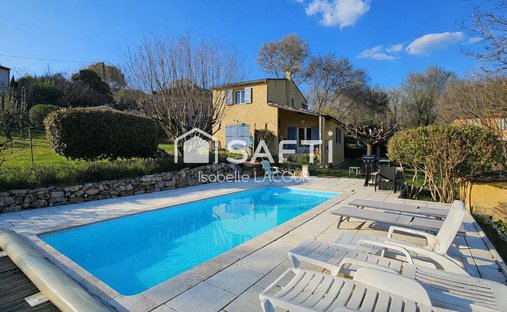 House in Salernes, Provence-Alpes-Côte d'Azur, France 1