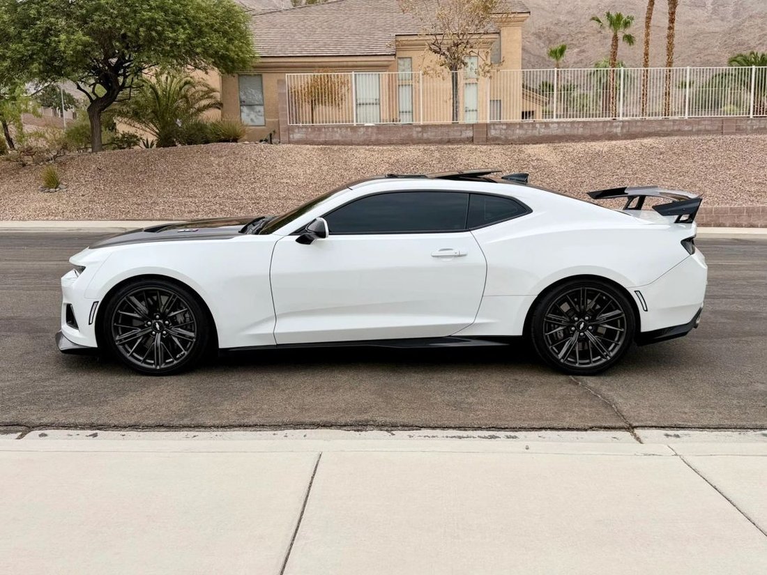 Coupe in Las Vegas, NV, United States 4 - 17688269