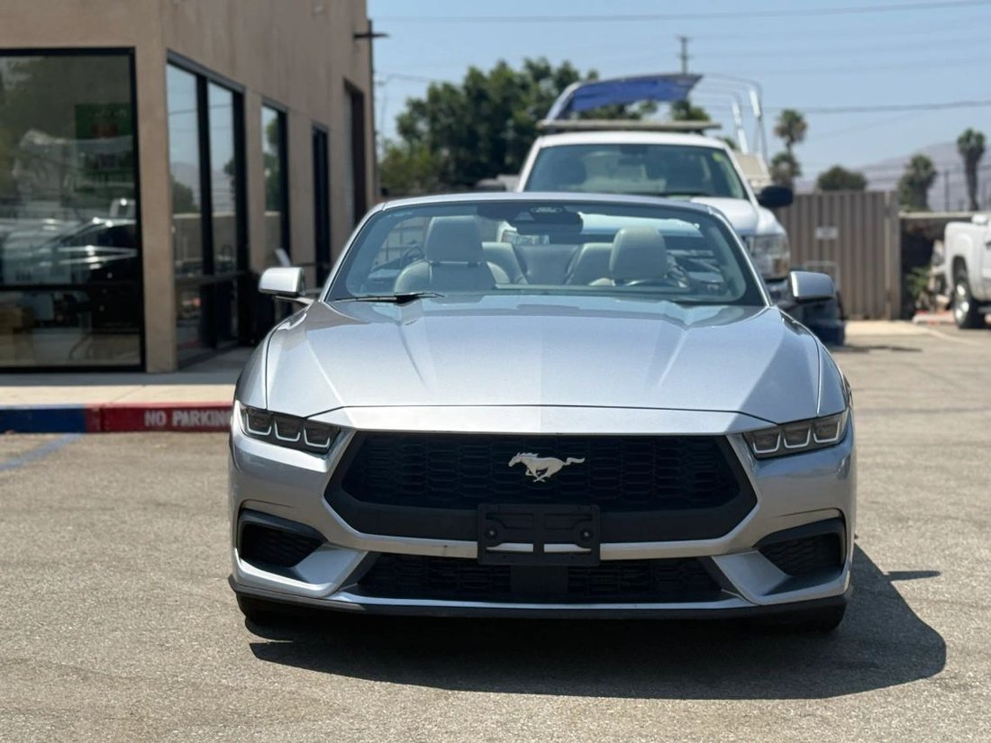Cabriolet in Riverside, CA, United States 3 - 18632385