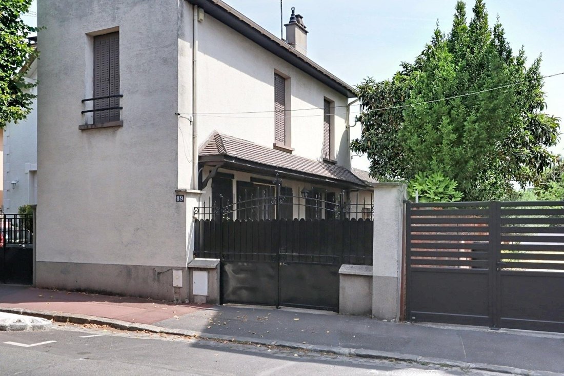 Maison à Adamville, Saint-Maur-des-Fossés, France 1 - 18632763