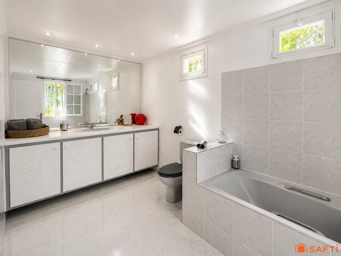 House in France 3 - 18508051