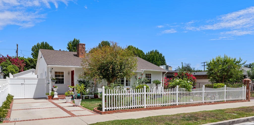House in Los Angeles, California, United States 1 - 18632790