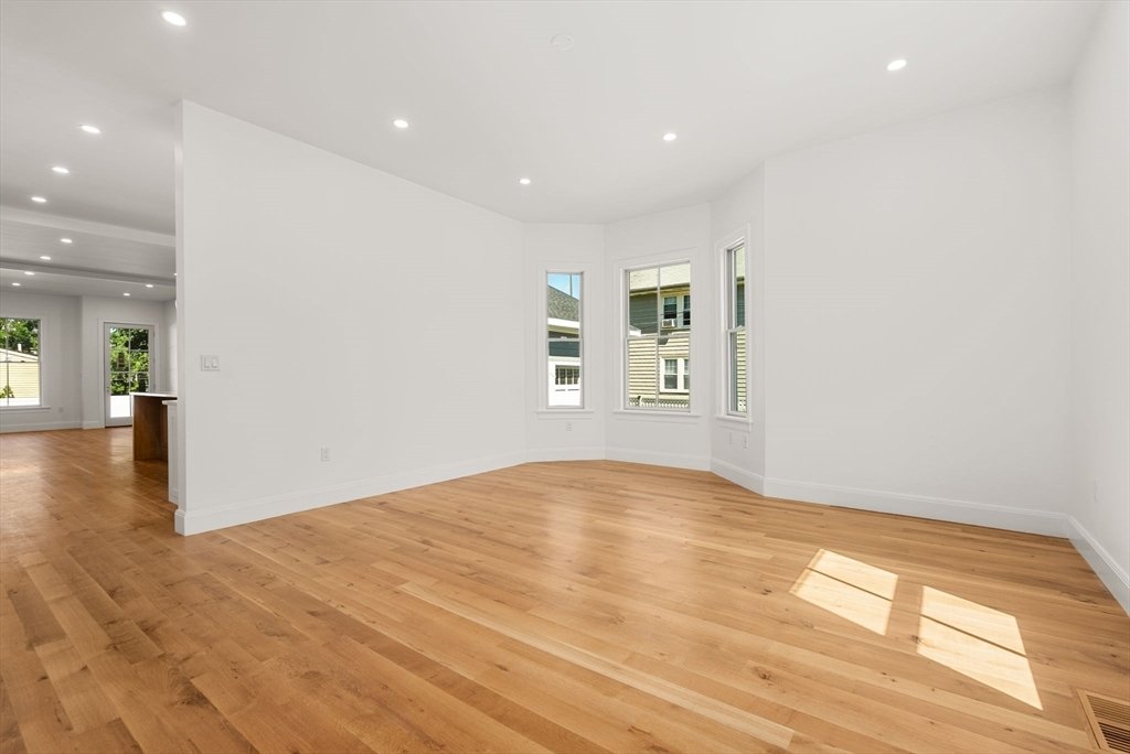 Townhouse in Newton, Massachusetts, United States 2 - 18632787