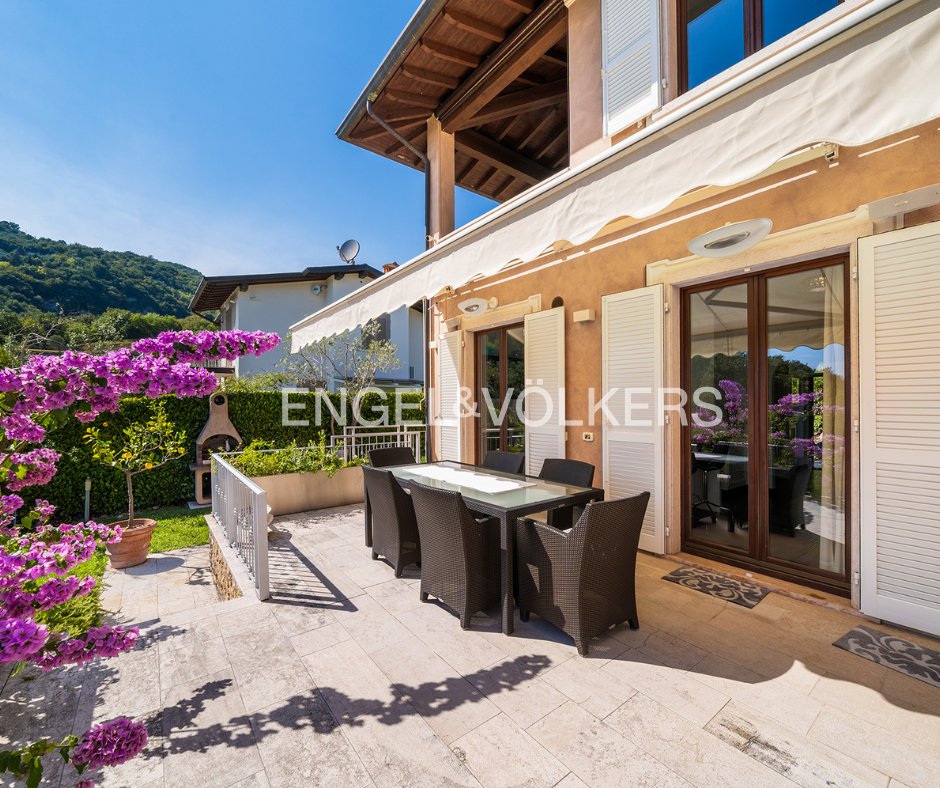 Villa in Gardone Riviera, Lombardy, Italy 5 - 18632777