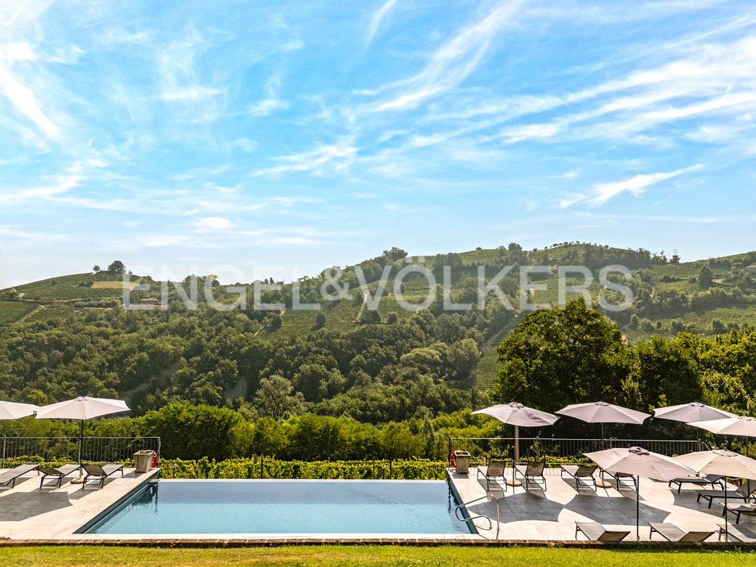 Estate in Cassinasco, Piedmont, Italy 2 - 18632760