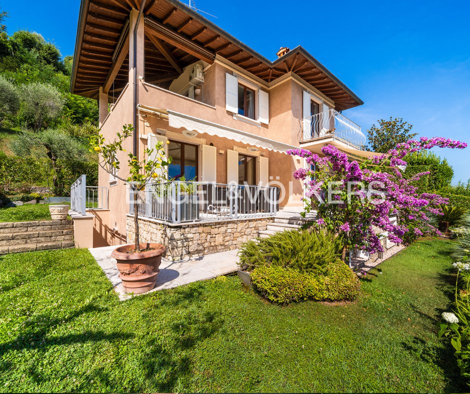 Villa in Gardone Riviera, Lombardy, Italy 4 - 18632777