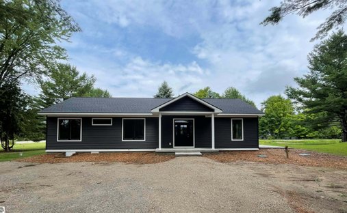 House in Rapid City, Michigan, United States 1