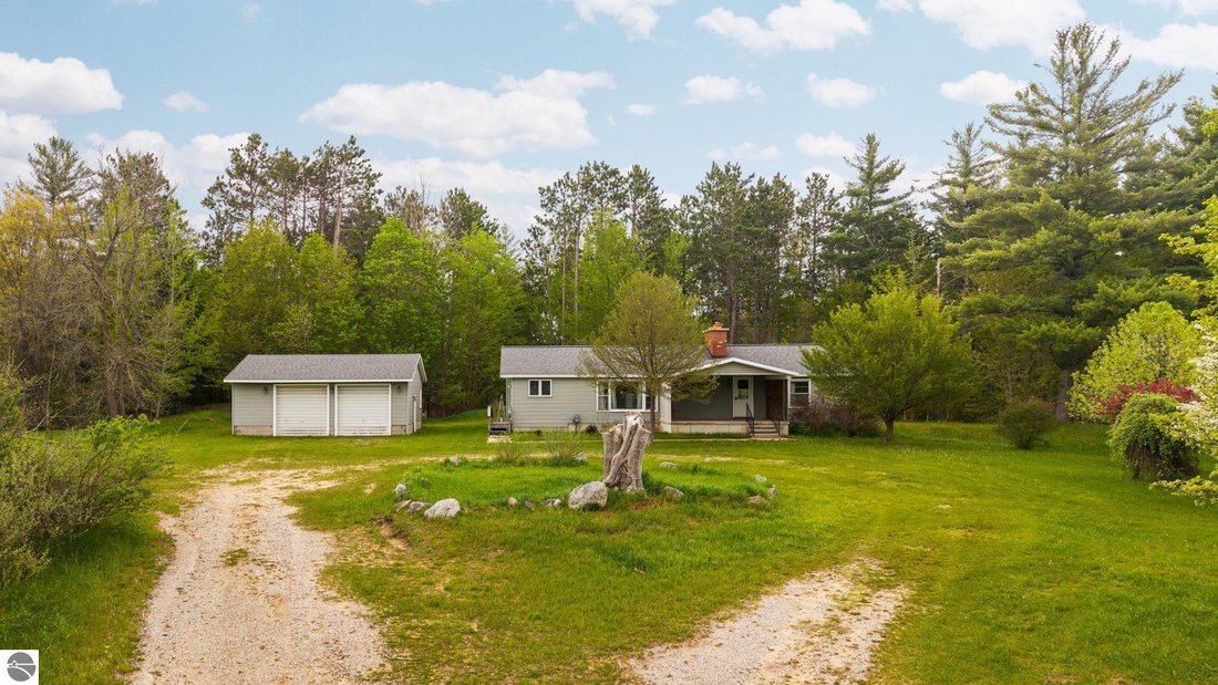 House in Kingsley, Michigan, United States 1 - 18636139
