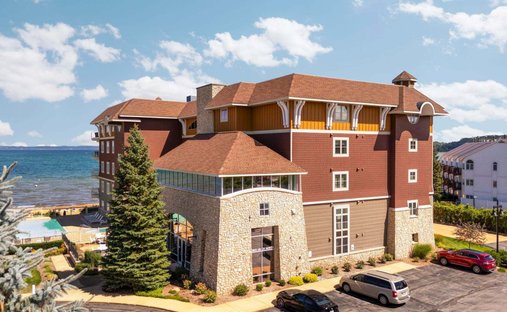 House in Traverse City, Michigan, United States 1