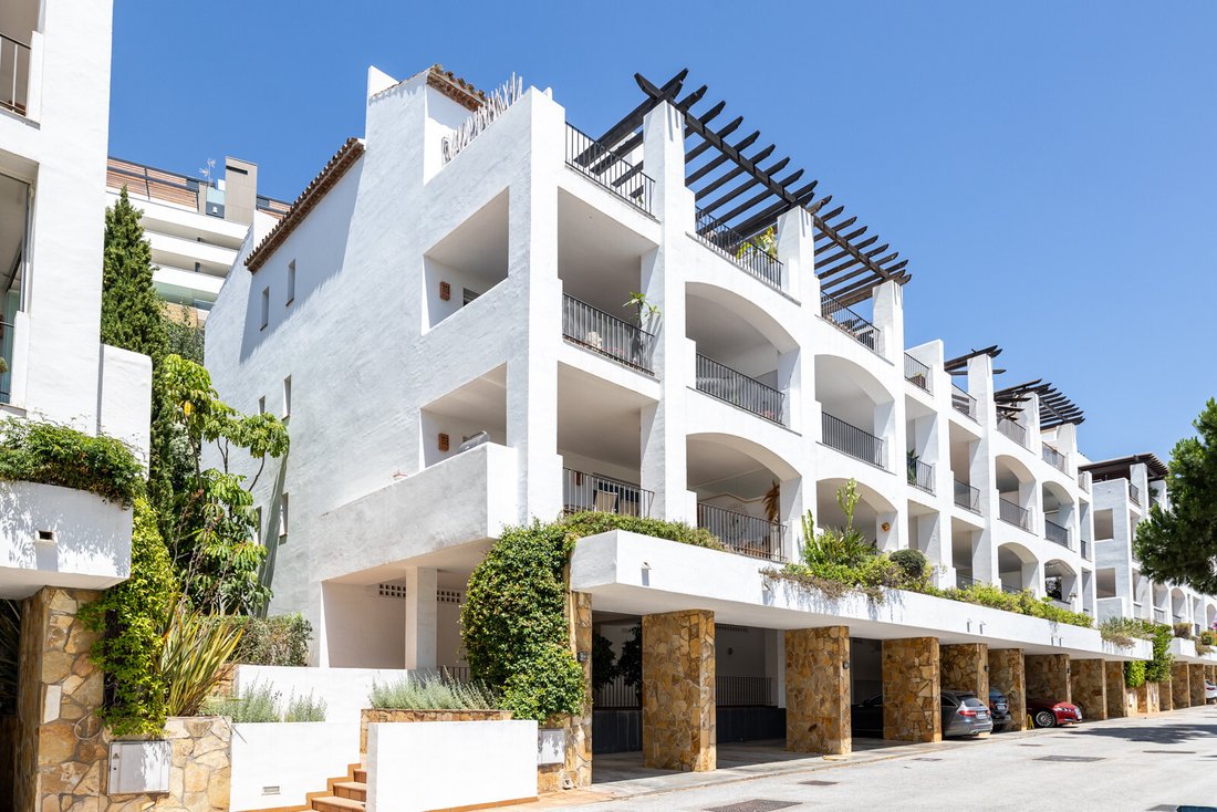 Apartment in Benahavis, Andalusia, Spain 4 - 18633721