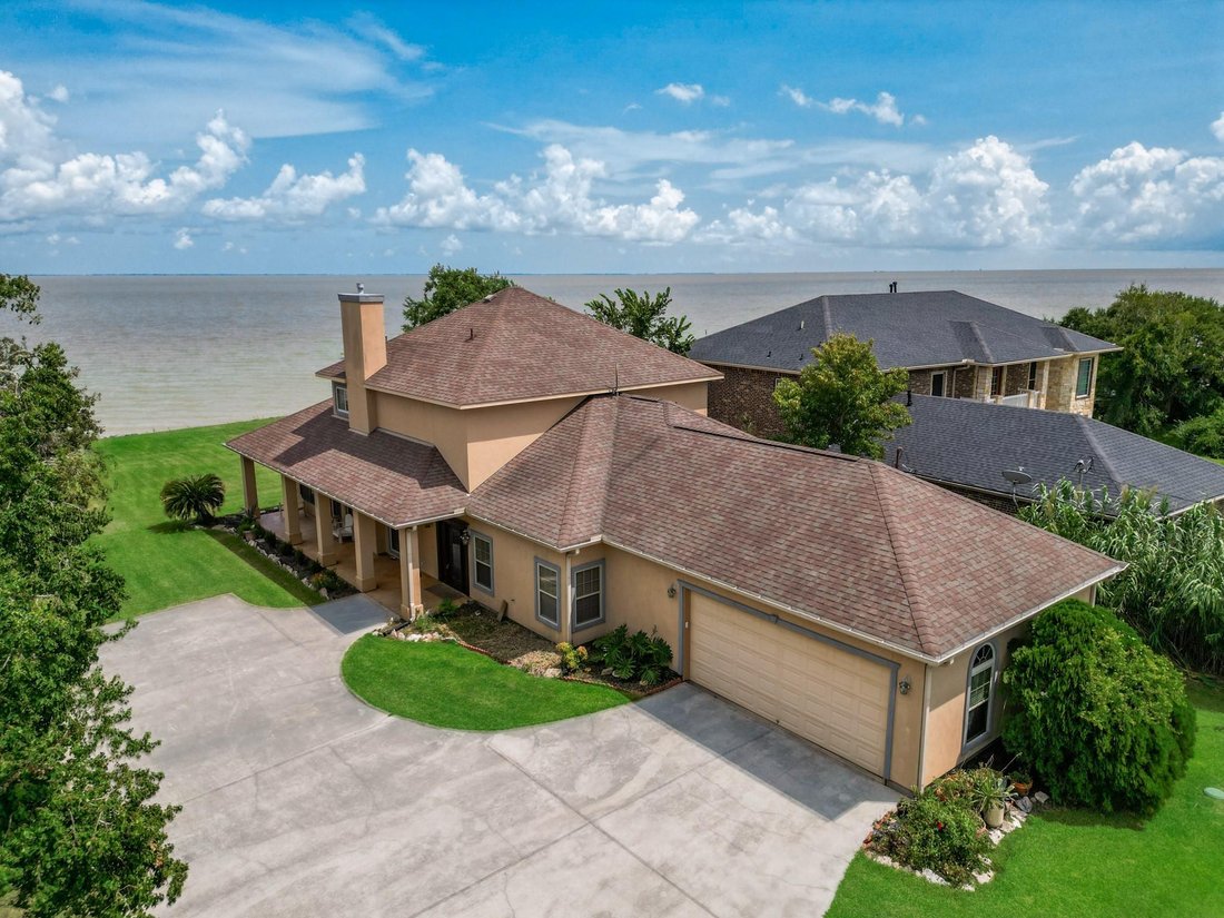 House in Baytown, Texas, United States 1 - 16510437
