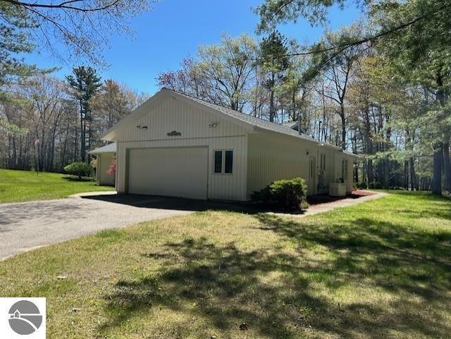 House in East Tawas, Michigan, United States 4 - 18635894