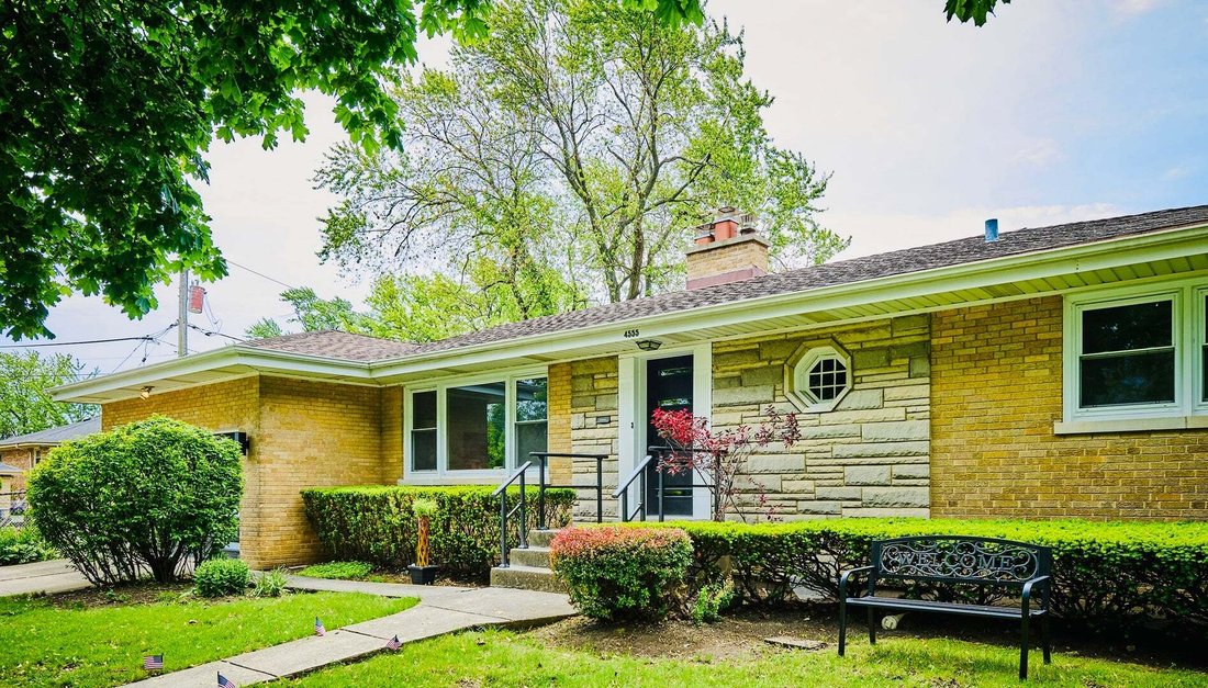House in Skokie, Illinois, United States 1 - 18634097