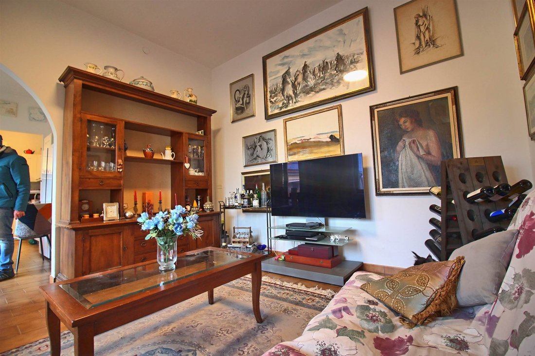 Apartment in Castle of Castiglione, Castiglione della Pescaia, Tuscany 2 - 18638853