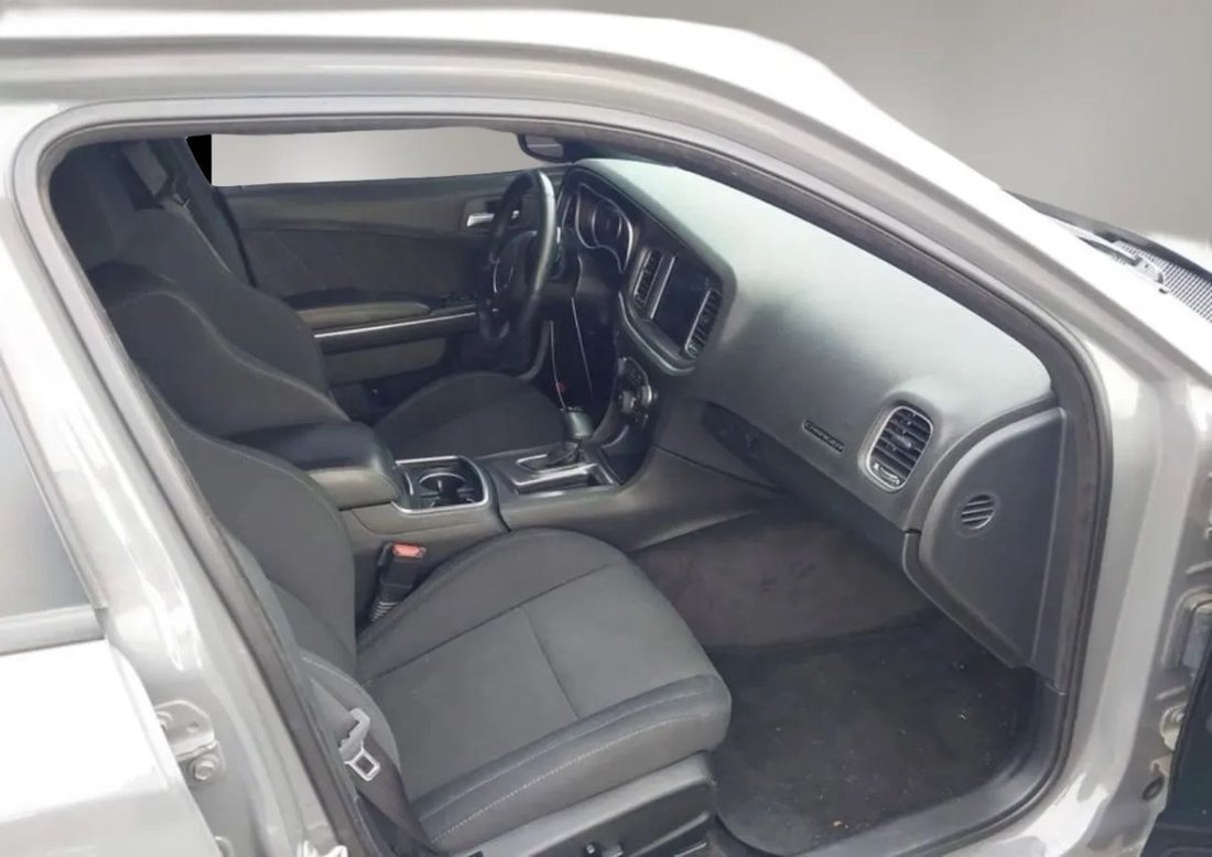 Sedan in Sioux Falls, SD, United States 5 - 18639406