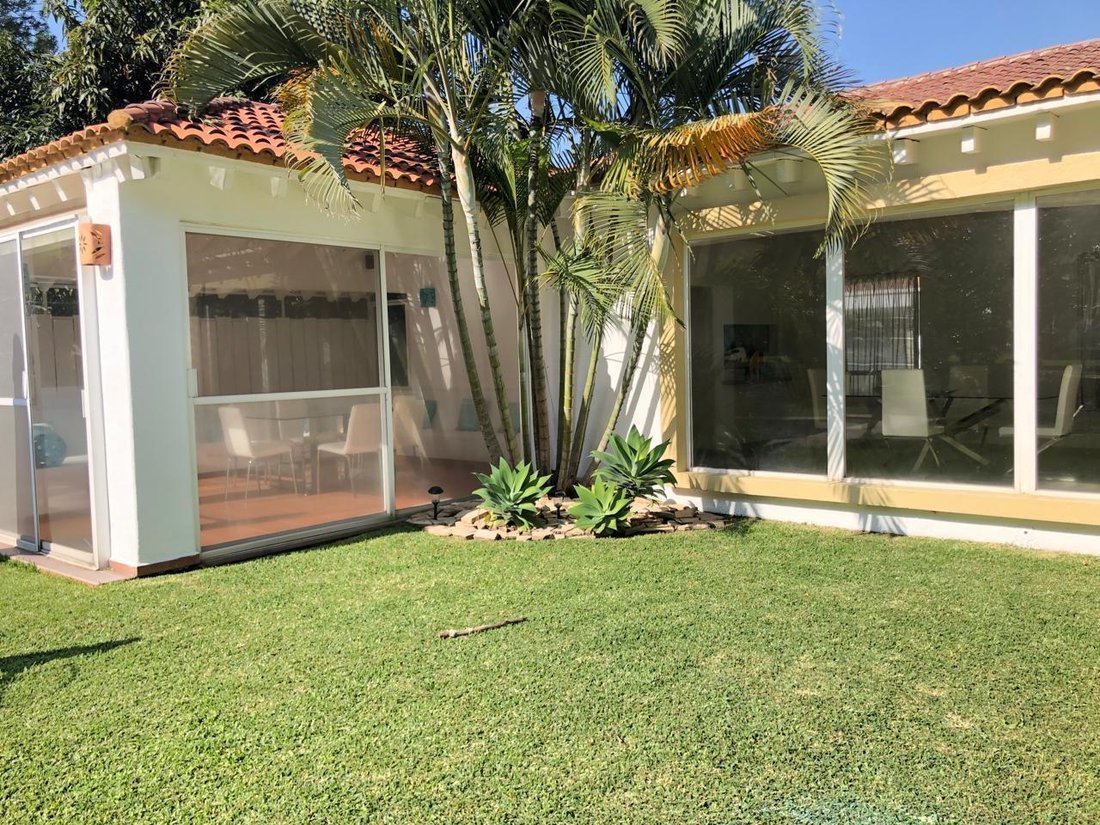 House in Lomas de Cocoyoc, Morelos, Mexico 2 - 18634462