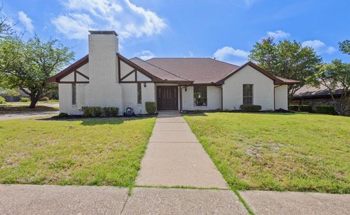 House in Plano, Texas, United States 1