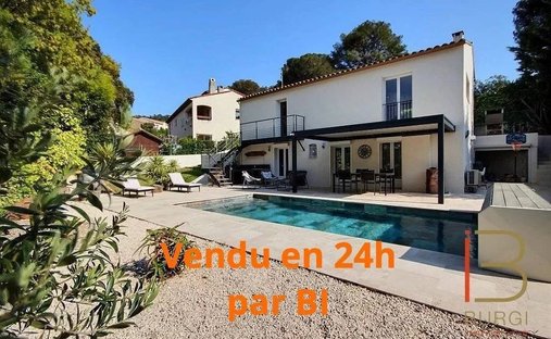 Villa in Le Dramont-Agay-Anthéor-Le Trayas, Saint-Raphaël, France 1