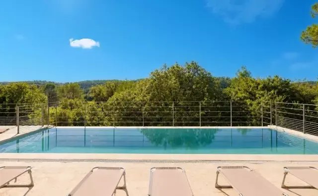 Estate in Cabasse, Provence-Alpes-Côte d'Azur, France 3 - 18609766