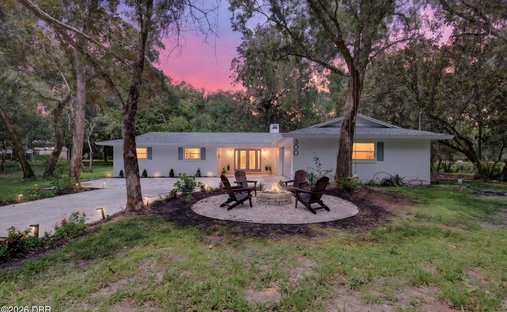 House in Geneva, Florida, United States 1