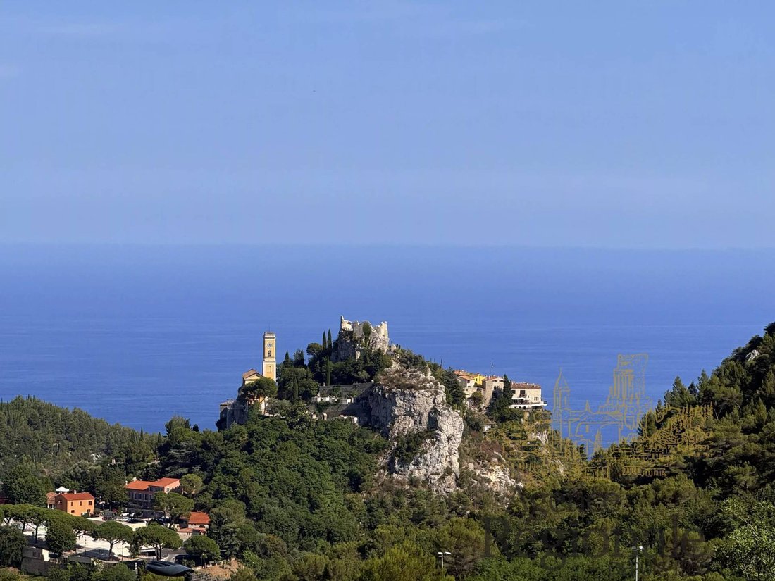 House in Èze, Provence-Alpes-Côte d'Azur, France 1 - 18439743