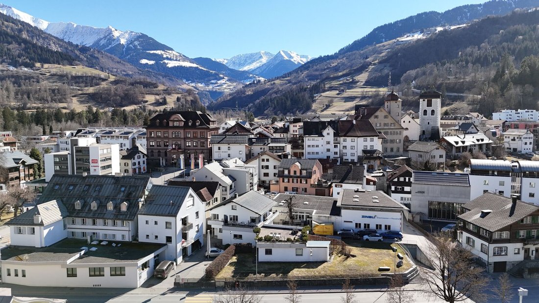 Land in Ilanz/Glion, Grisons, Switzerland 2 - 18633184