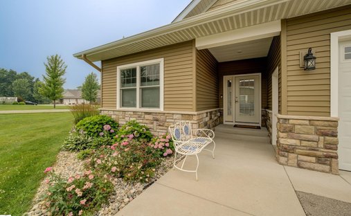 House in Traverse City, Michigan, United States 1