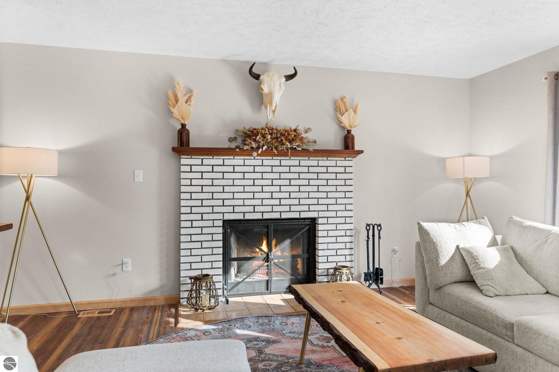 House in Garfield Township, Michigan, United States 5 - 18636209