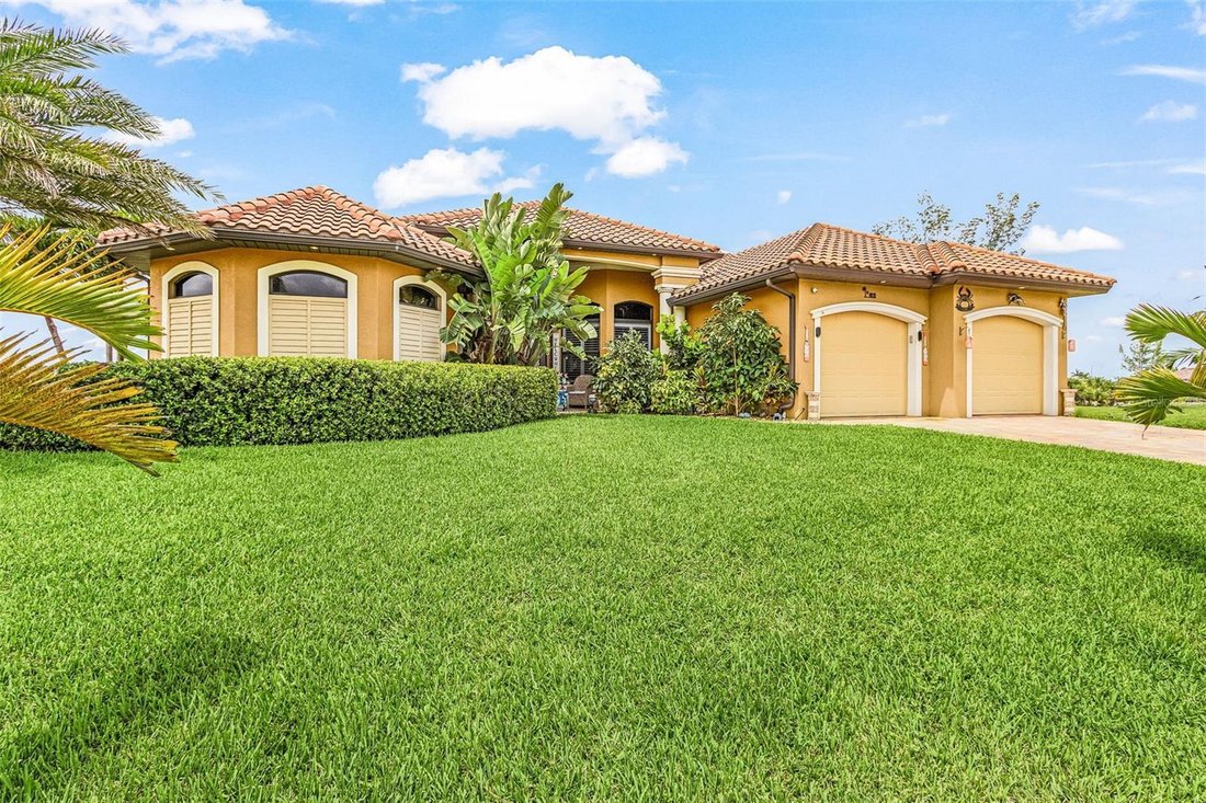 House in Cape Coral, Florida, United States 3 - 18637388