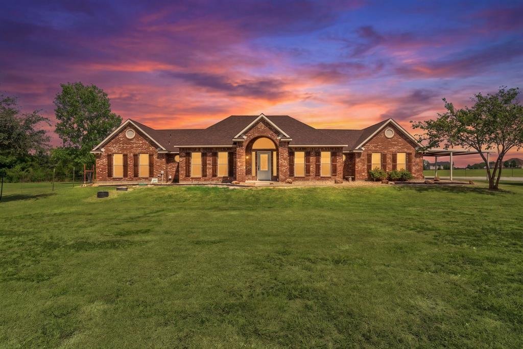 House in Trenton, Texas, United States 1 - 18638444