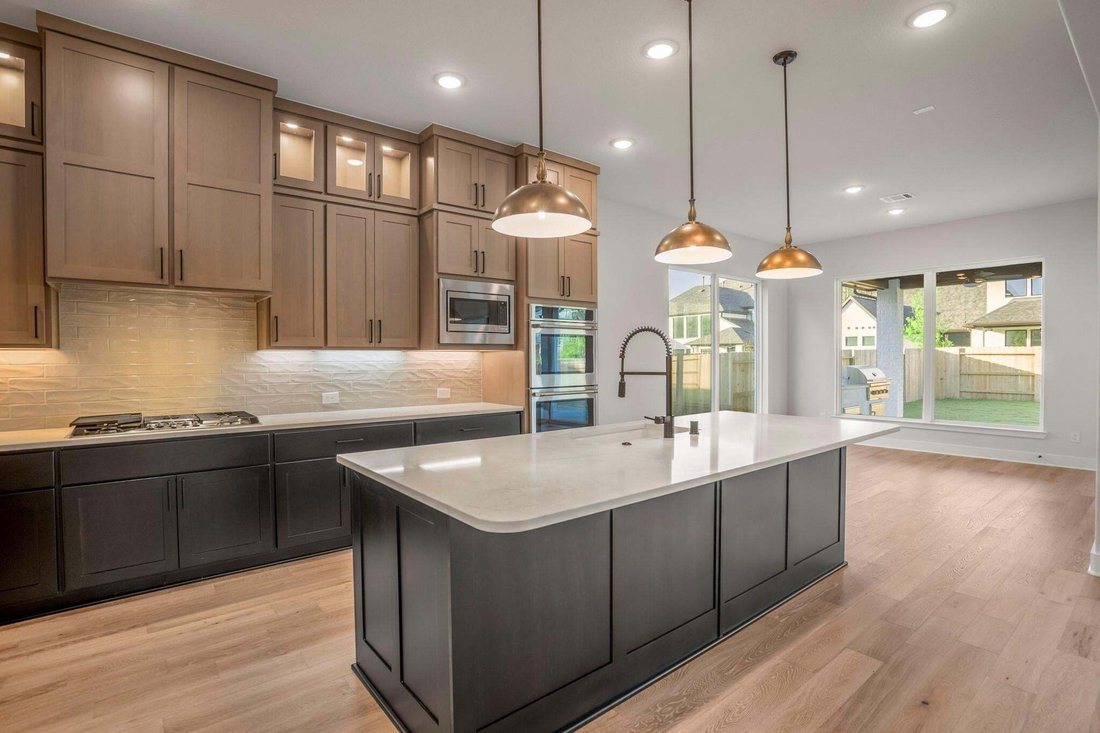 House in Conroe, Texas, United States 3 - 18638330