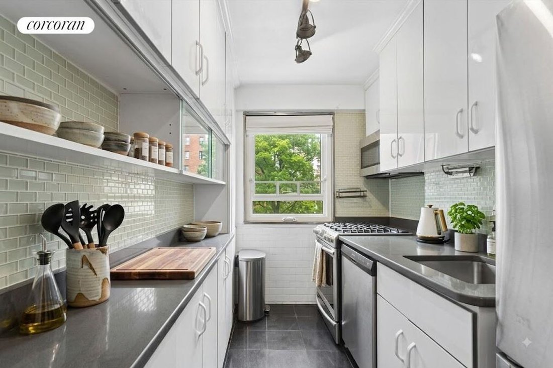 Co Op in New York, New York, United States 2 - 18133512
